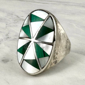 Vintage Zuni Mother of Pearl and Malachite Silver ring
