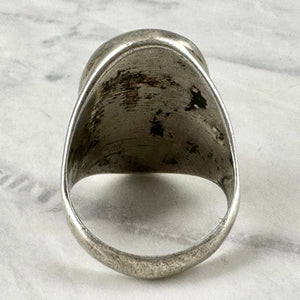 Vintage Zuni Mother of Pearl and Malachite Silver ring