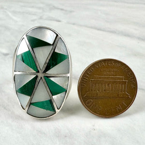 Vintage Zuni Mother of Pearl and Malachite Silver ring