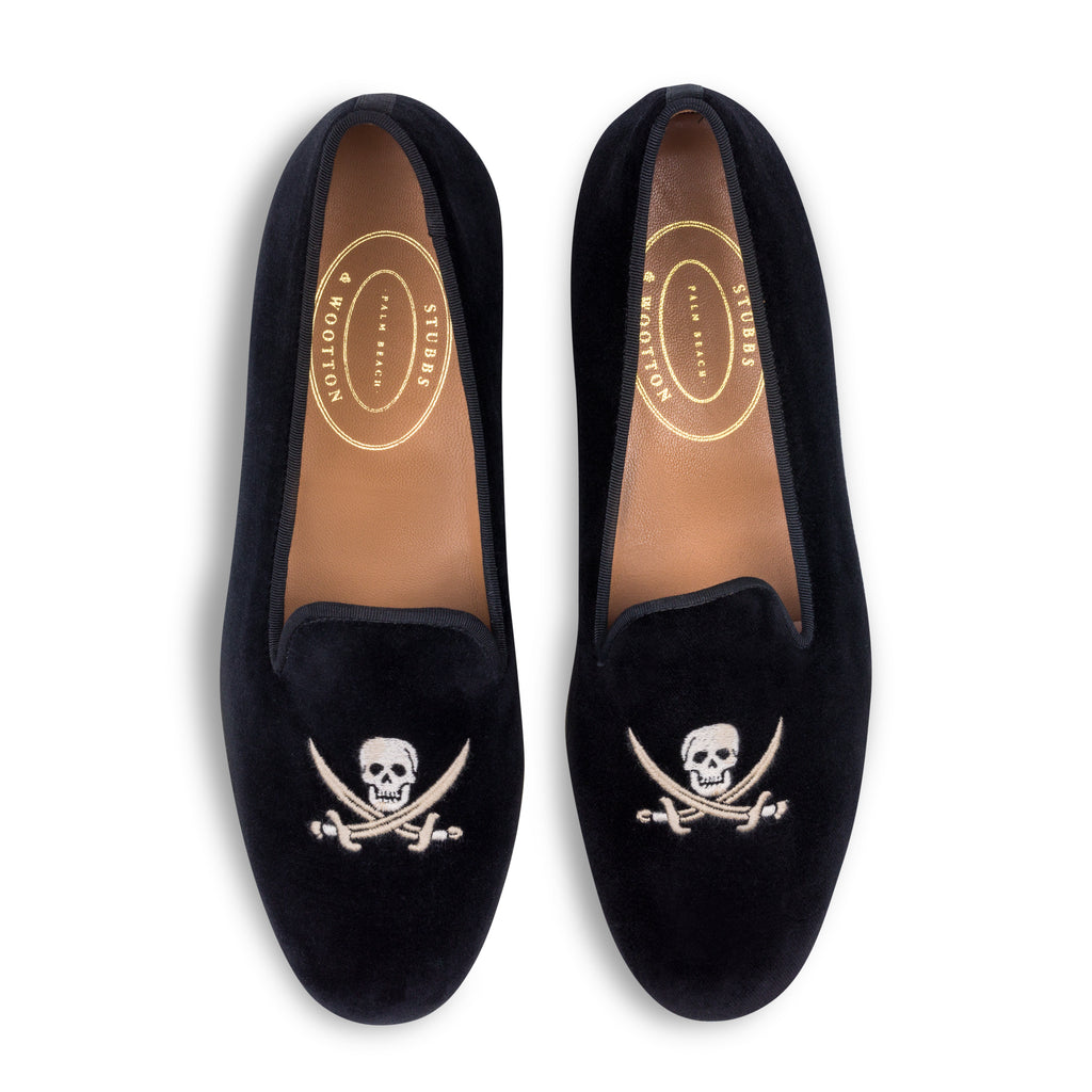 Classic - Priority 1 Skull Black Velvet Slipper (Men)